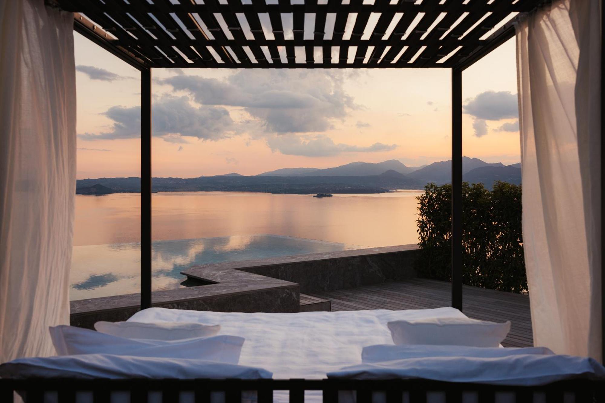 Hotel Cape Of Senses Torri Del Benaco Esterno foto
