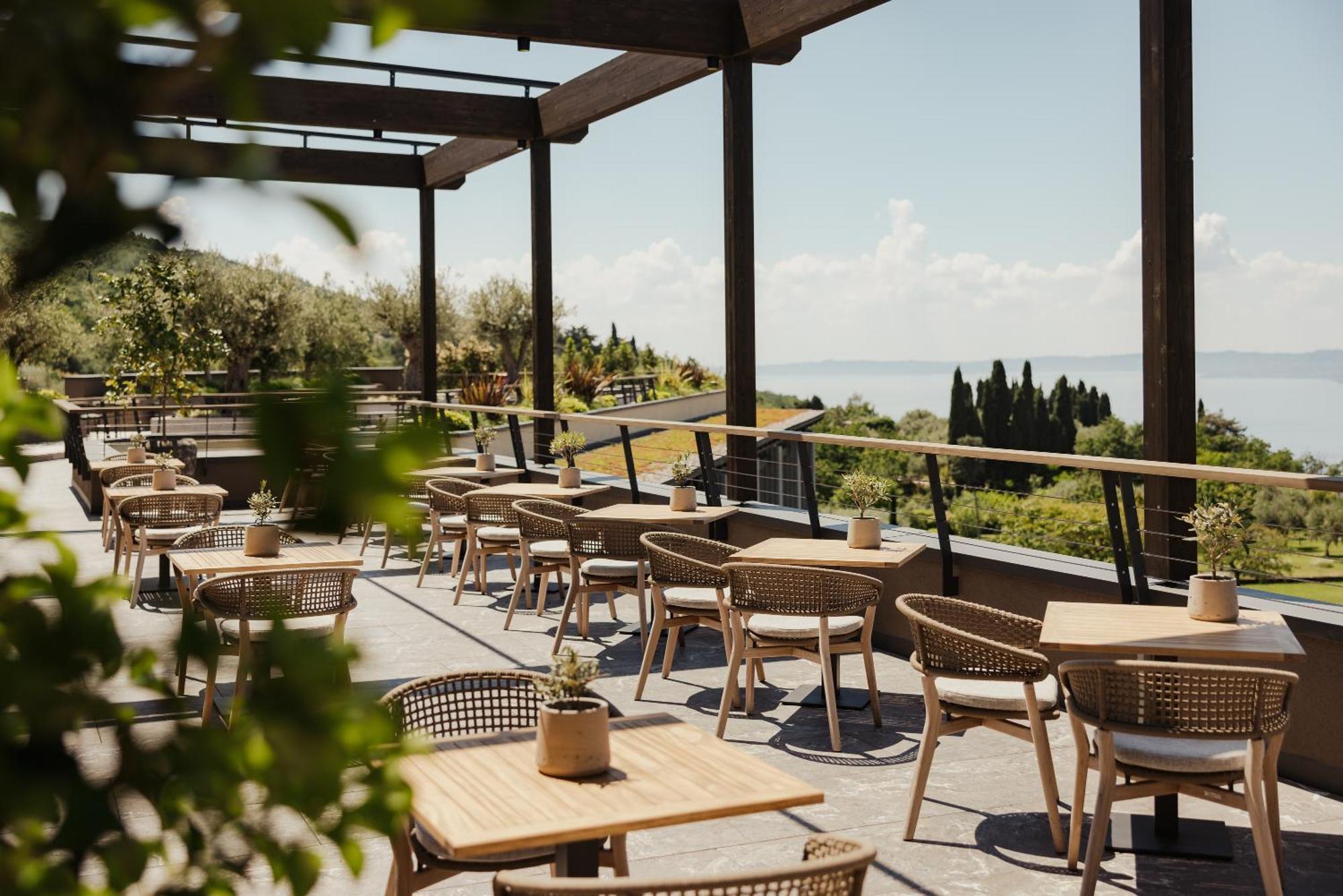 Hotel Cape Of Senses Torri Del Benaco Esterno foto